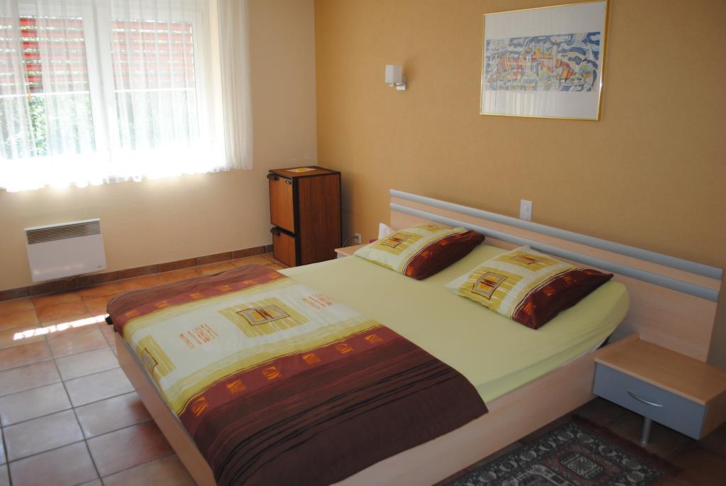 Motel - Hôtel La Poularde Romont Extérieur photo