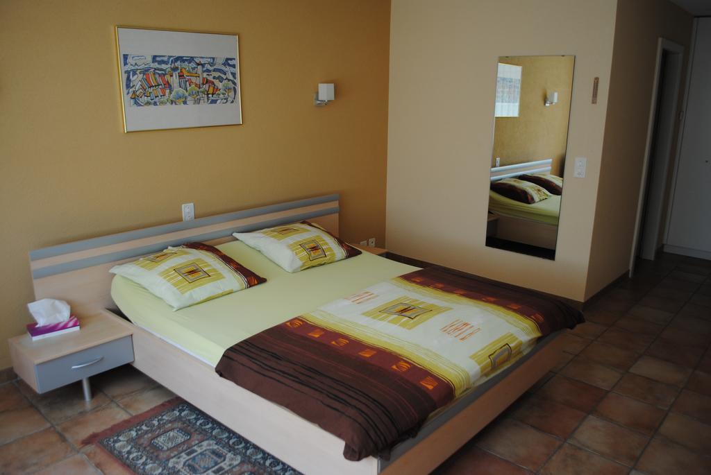 Motel - Hôtel La Poularde Romont Extérieur photo