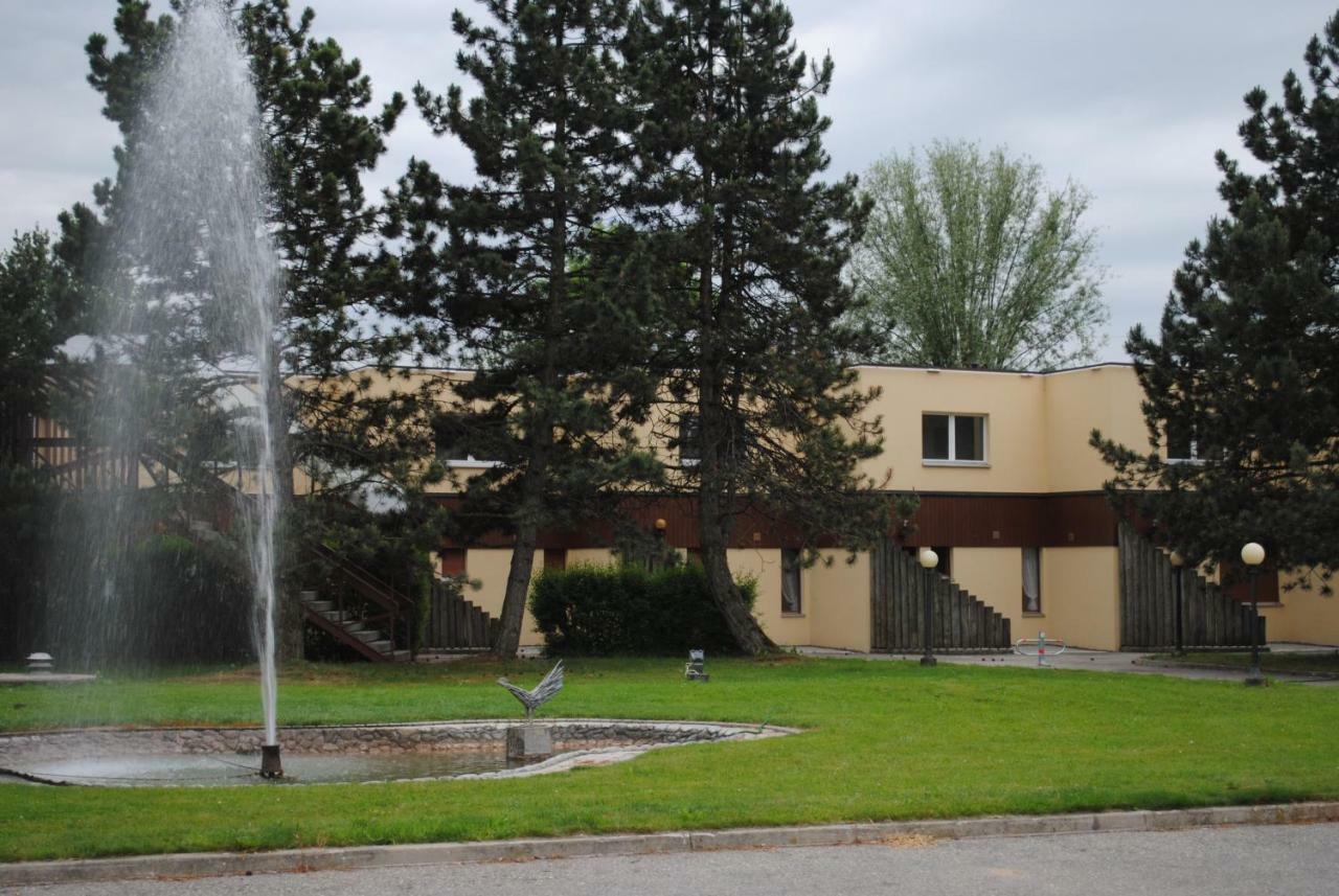 Motel - Hôtel La Poularde Romont Extérieur photo